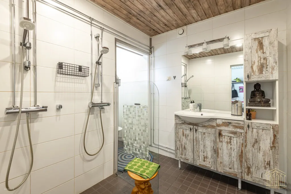 Salles de bain - Personalised House with Sauna in Tammela