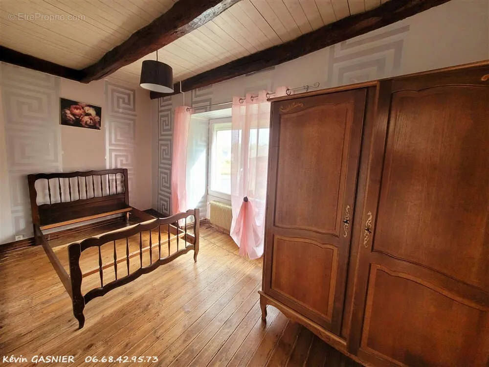 Chambres - Maison de Campagne avec Atelier à Montjean