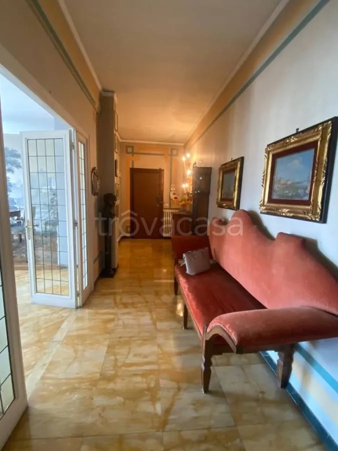 Entrée - Penthouse with Panoramic View in Mondovì