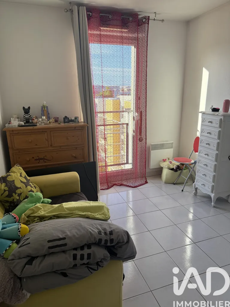 Magamistoad - Bright Apartment with Terrace in Nîmes