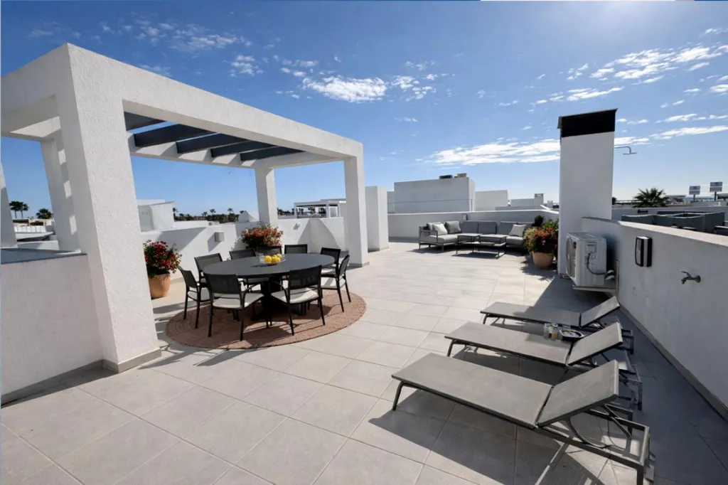 Terrass - Modern Apartment with Rooftop Solarium in Ciudad Quesada