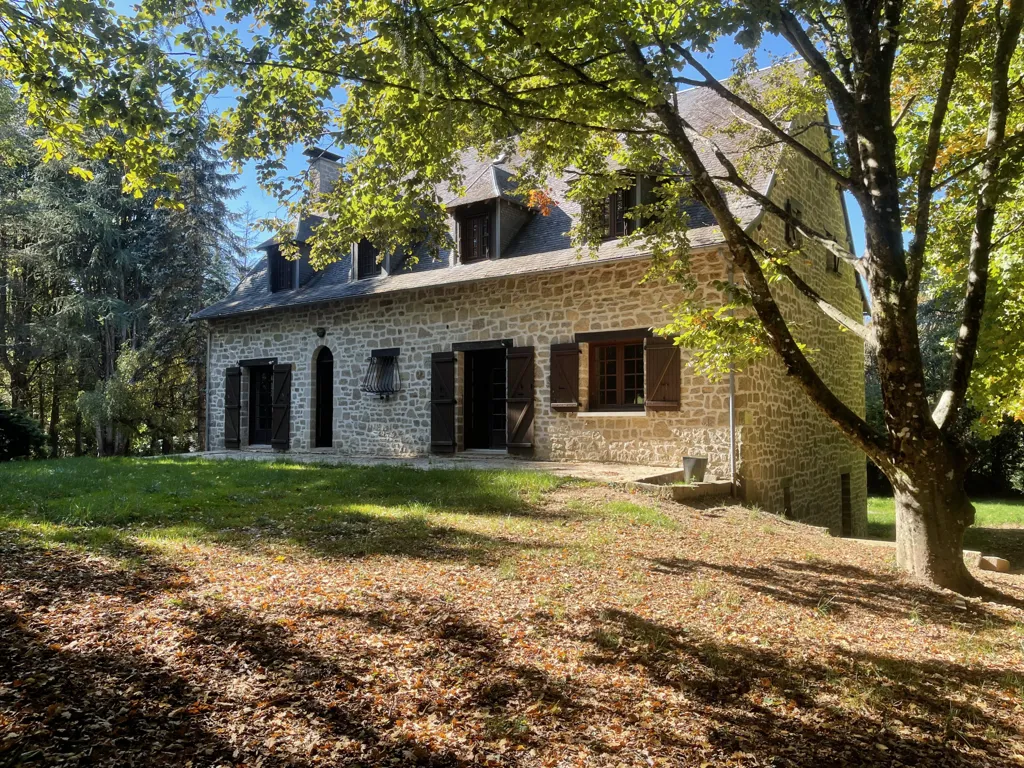 Extérieur - Maison en Pierre avec Parc à Limoges