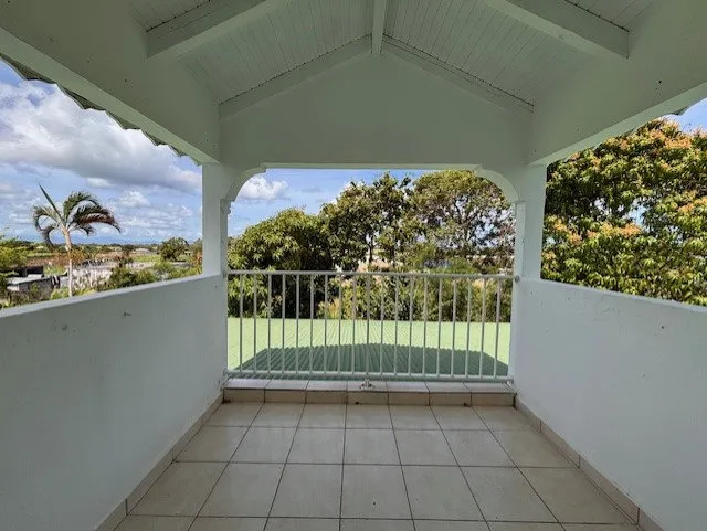 Balcone - Flat with Terrace near Port-Louis