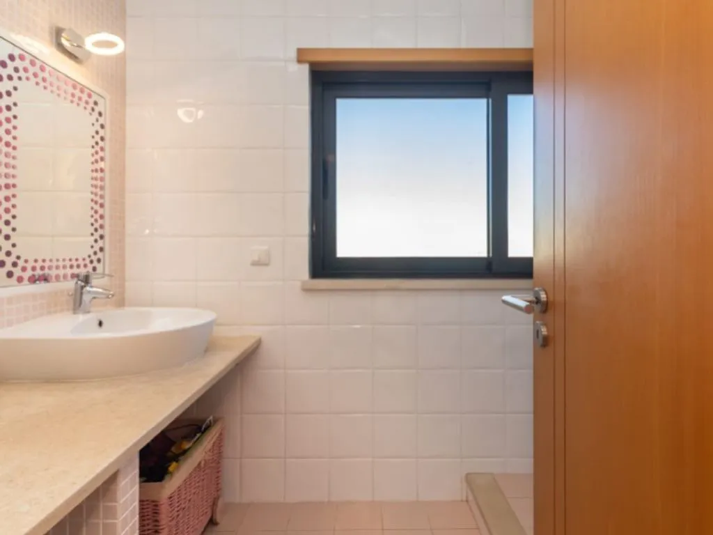 Vannitoad - Luxury House with Pool in Setúbal