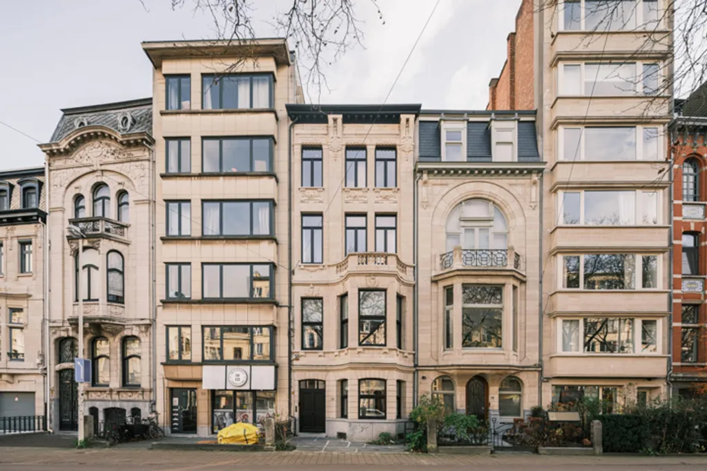 Välivaade - Architecturally Distinctive Townhouse in Antwerp