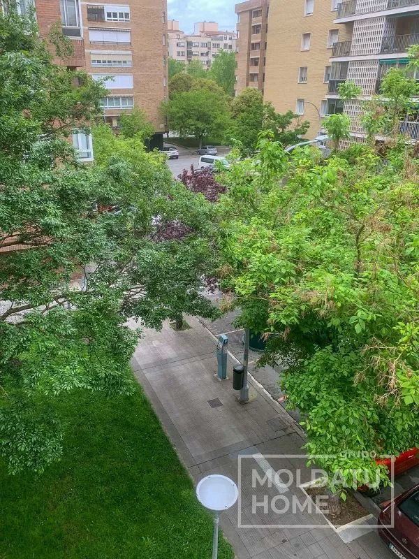 Jardin - Student-Friendly Flat with Central Heating in Iturrama