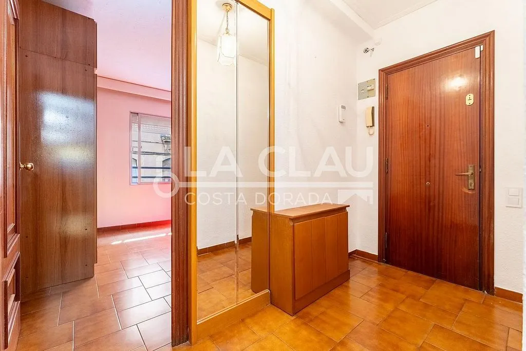hallway_entrance