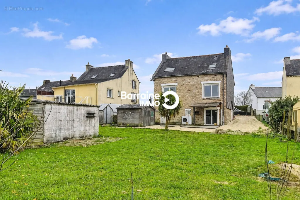Garden - Townhouse in Stone with Garden in Baud