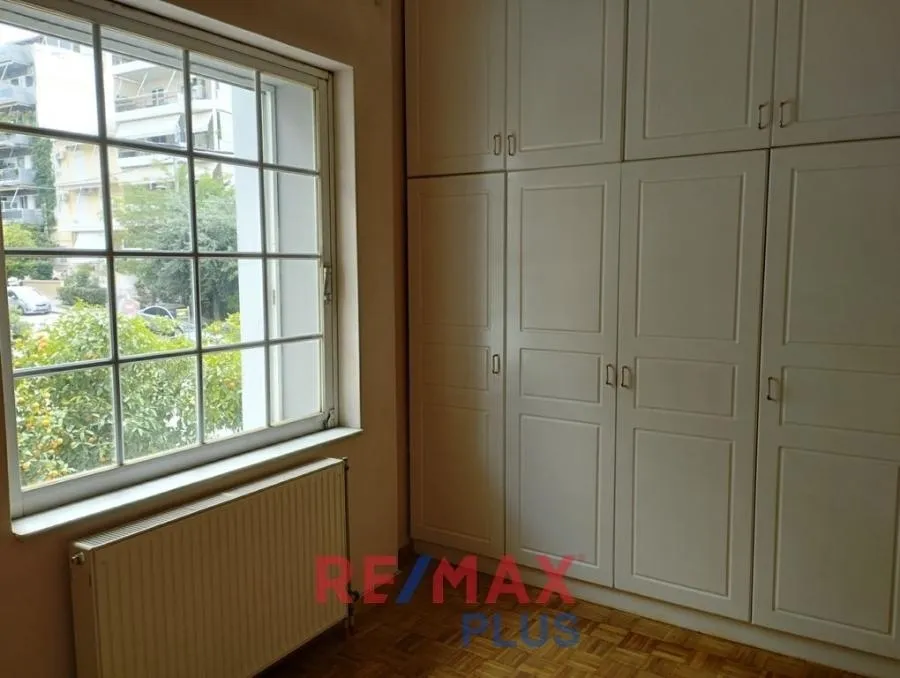 Pièces - Apartment with Balcony on Athens Square