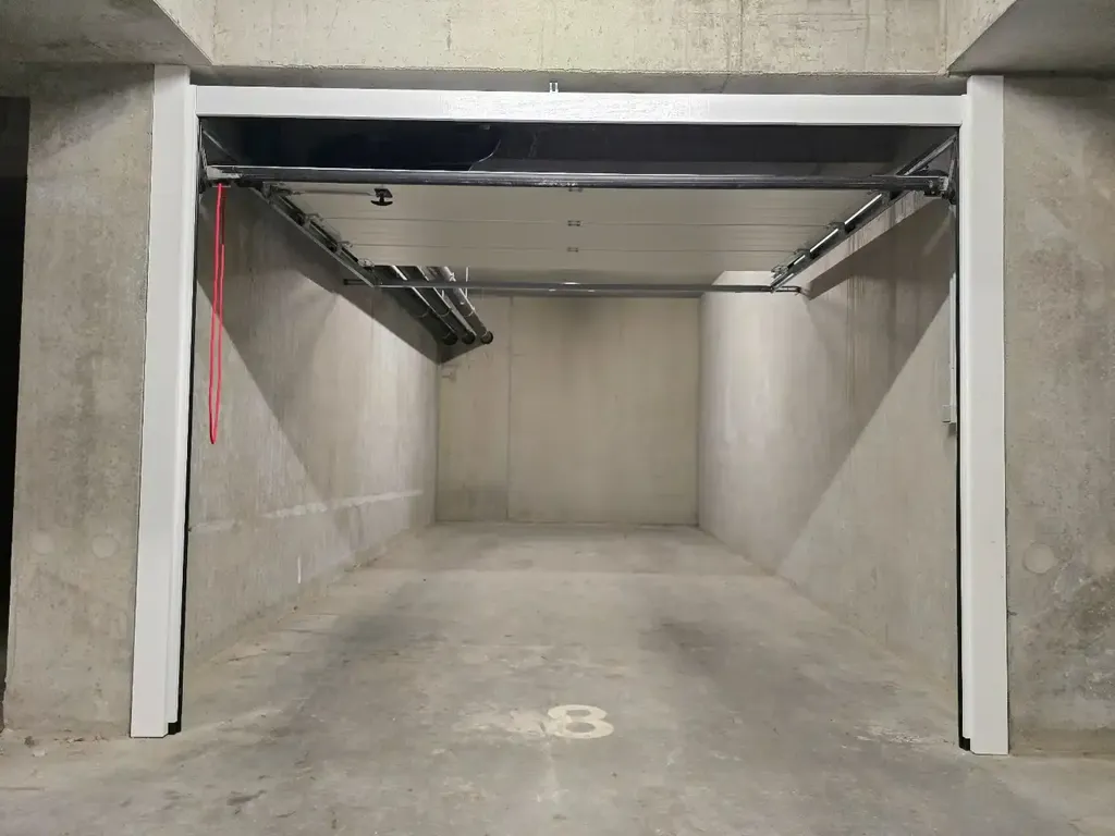 Garage - Appartement à De Panne, Proche de la Côte