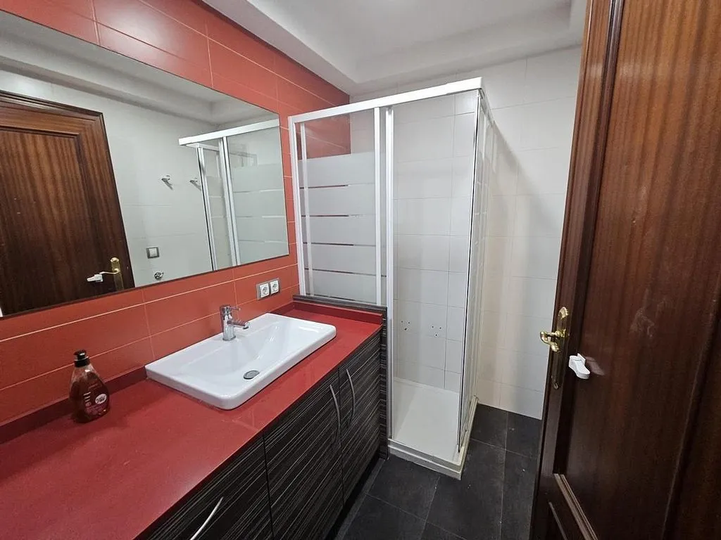 Salles de bain - Fully Renovated Student Flat in Valencia