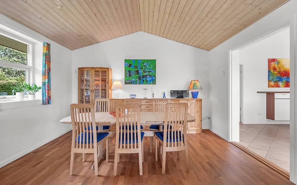 Söögituba - Spacious Villa with Garden in Skæring