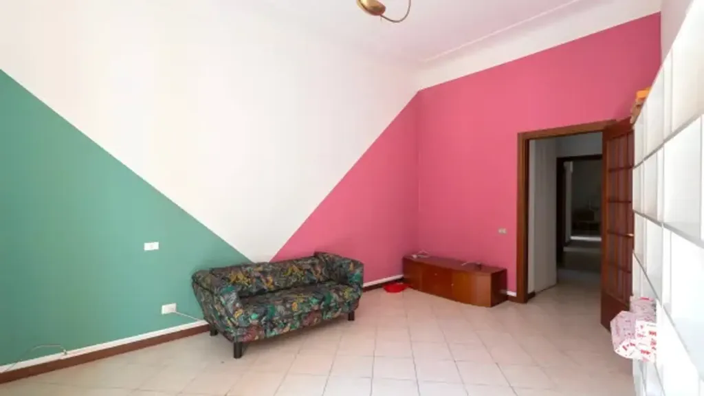 Bedrooms - Spacious Triplex in Historic Building, Milan