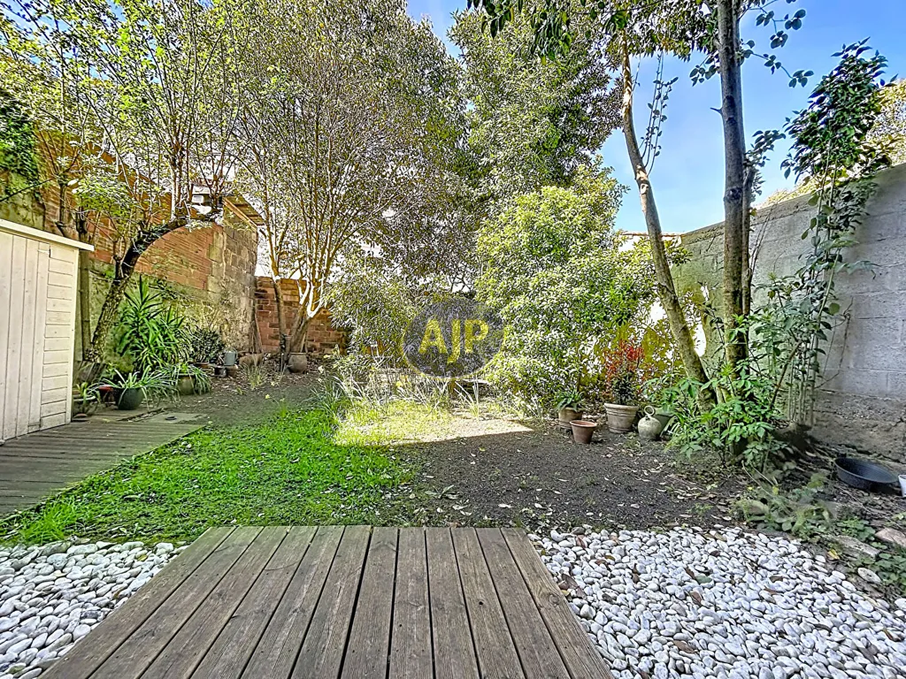 Giardino - Renovated 3-Bed Flat with Garden in Bordeaux