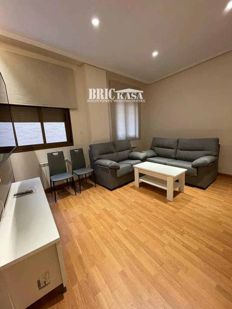 Living Room - Furnished Flat with Air Conditioning in Cáceres