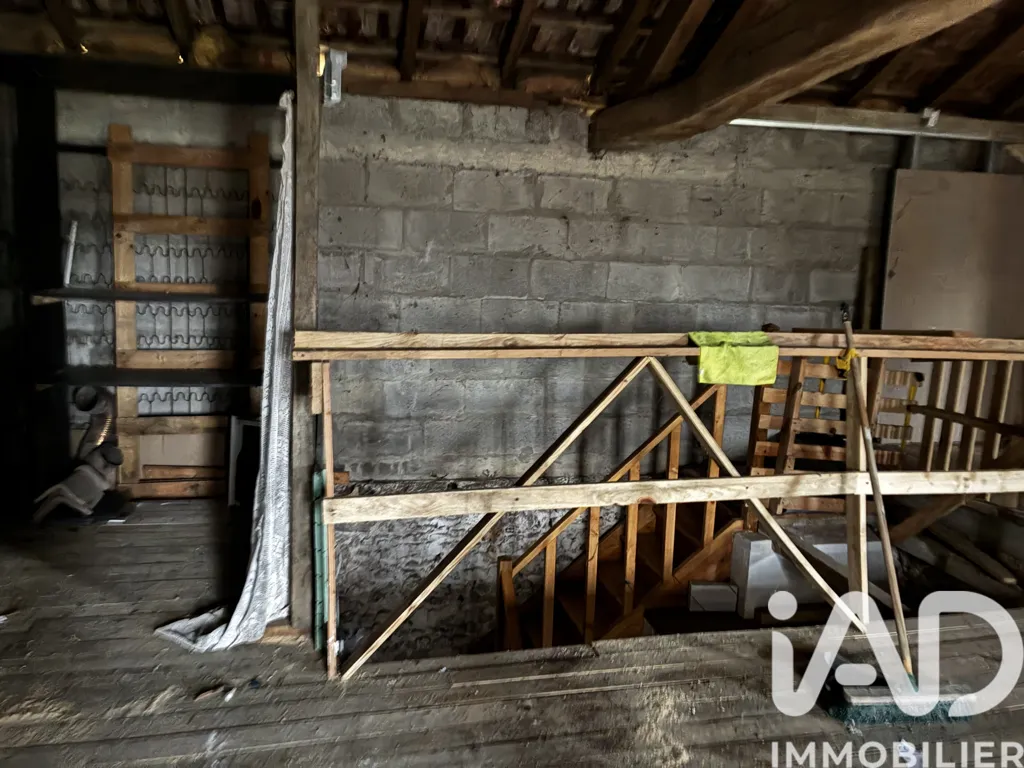 Pièces - Grange à Rénover avec Potentiel à Saint-Boès