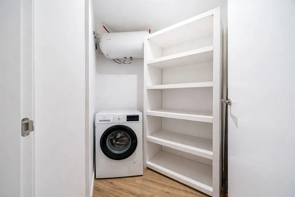 Pesuköök - Modern Flat with Air Conditioning in Madrid Centre