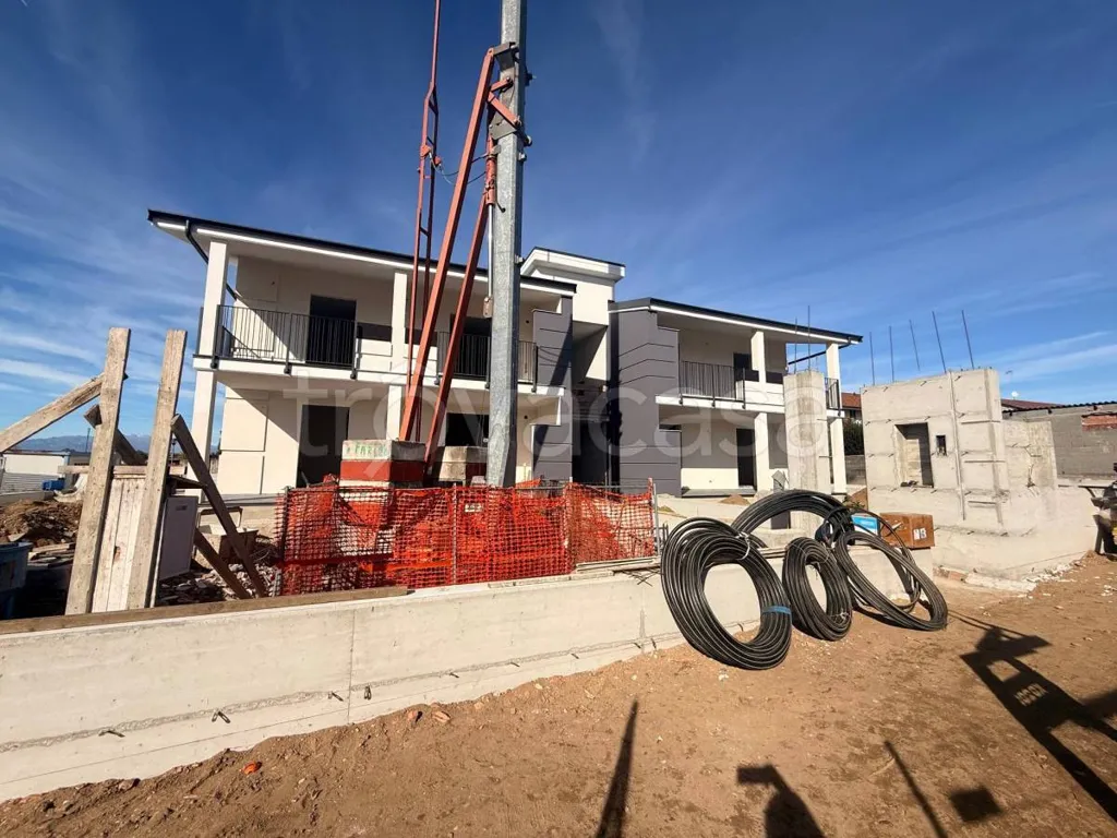 Välivaade - New Build Triplex with Garden in Carmagnola