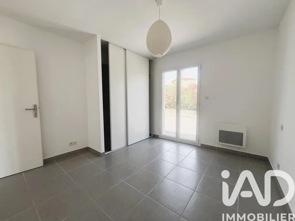 Magamistoad - Flat-Roofed Villa with Pool Potential in Autignac
