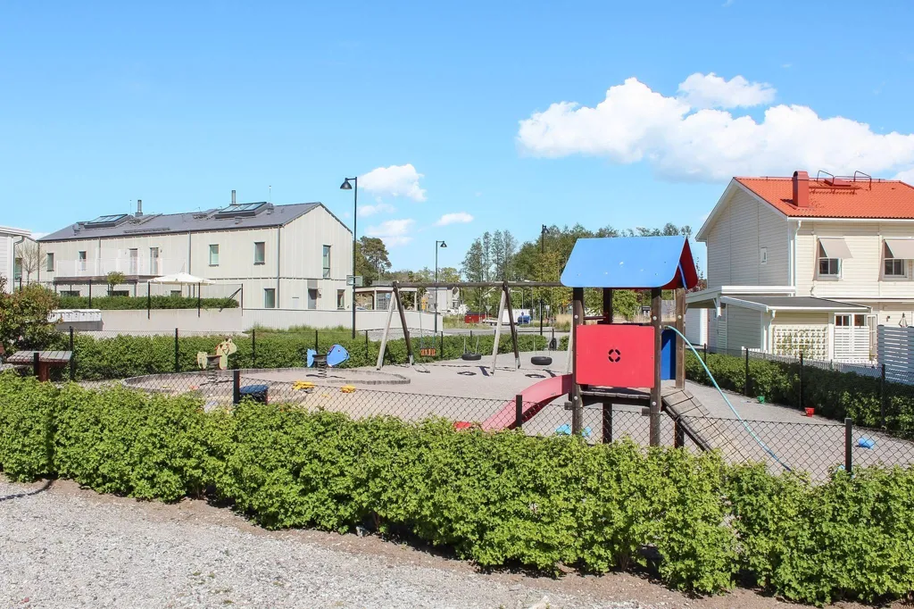 Aed - 6-toaline maja asukohas Ekerö kommun