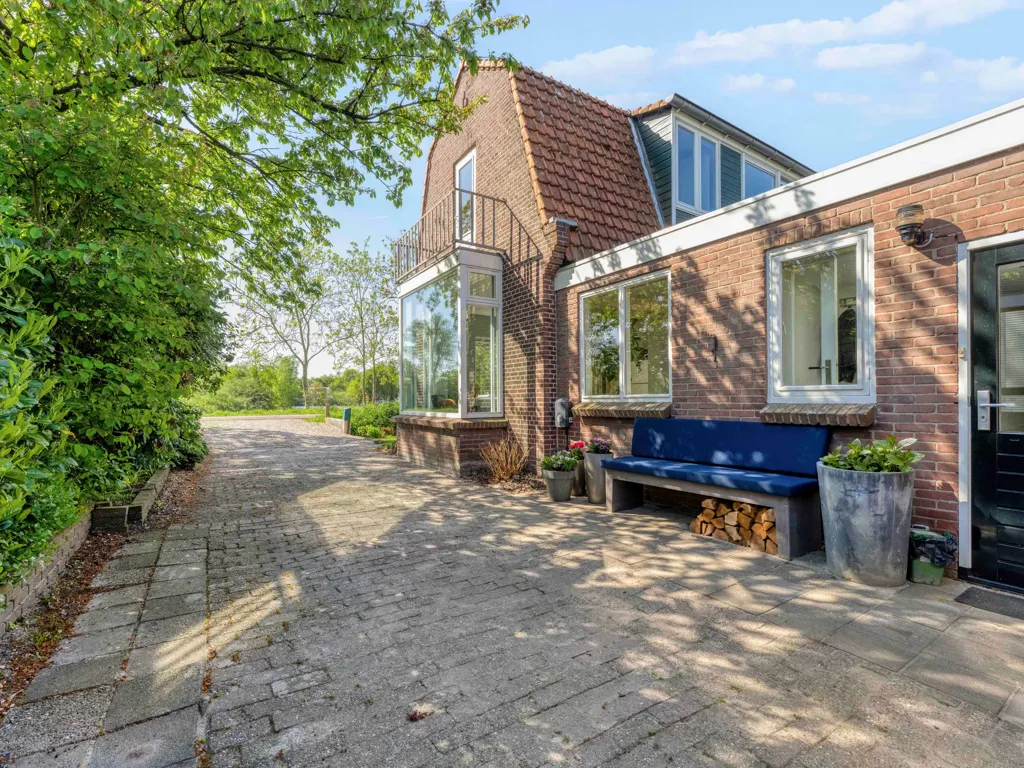 Esterno - Charming 1910 House with Water View in Vecht