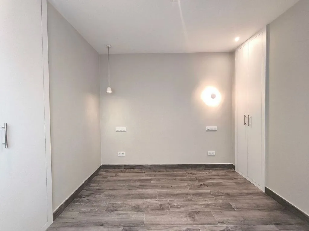 Hallway - Modernised Flat with East View in Chamartín