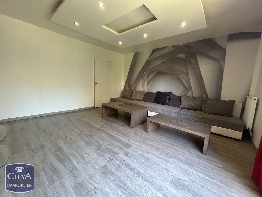 Soggiorno - Bright 4-Piece Apartment with Loggia in Le Mans