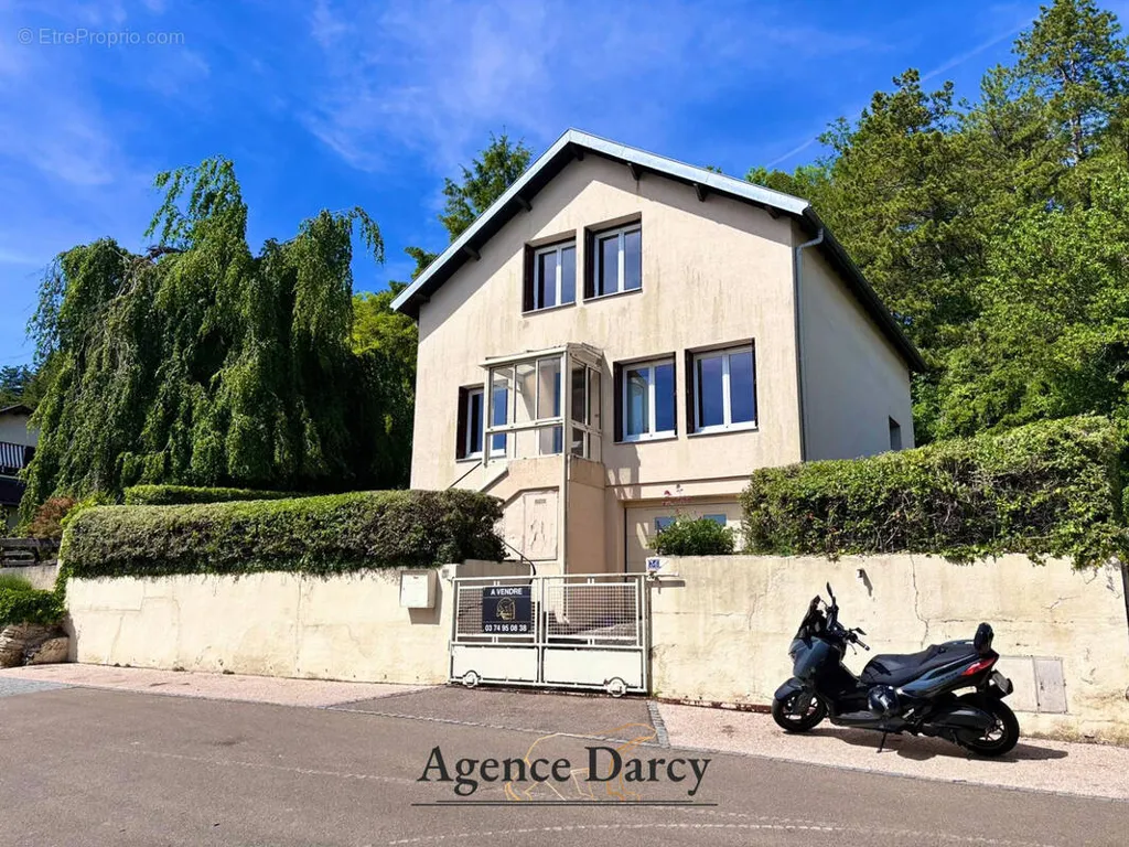 Maison 5 pièces à Daix