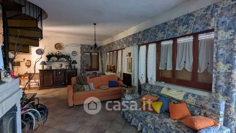 Soggiorno - Villa with Lake View on SP3, Enna