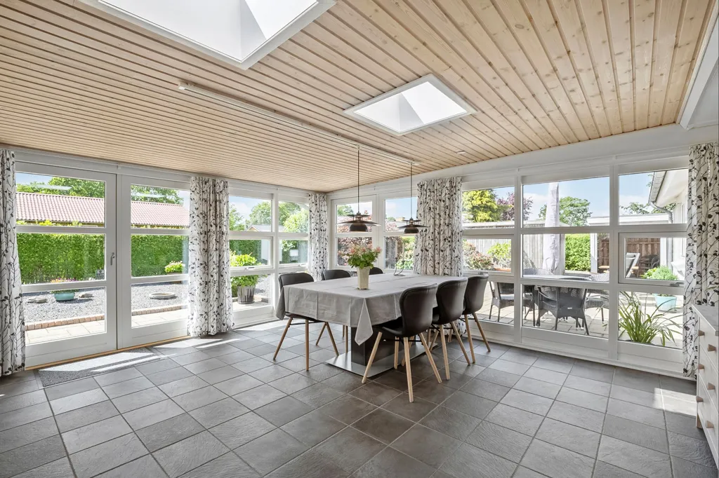 Sala da pranzo - Villa with Attractive Location in Skovhaven