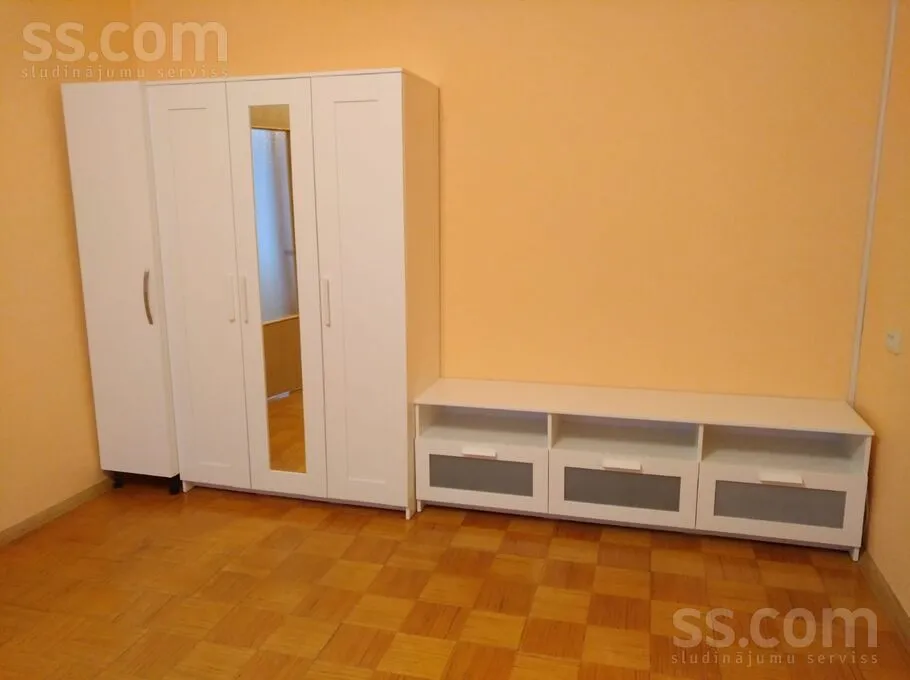 Magamistoad - Studio Flat with Large Balcony in Riga