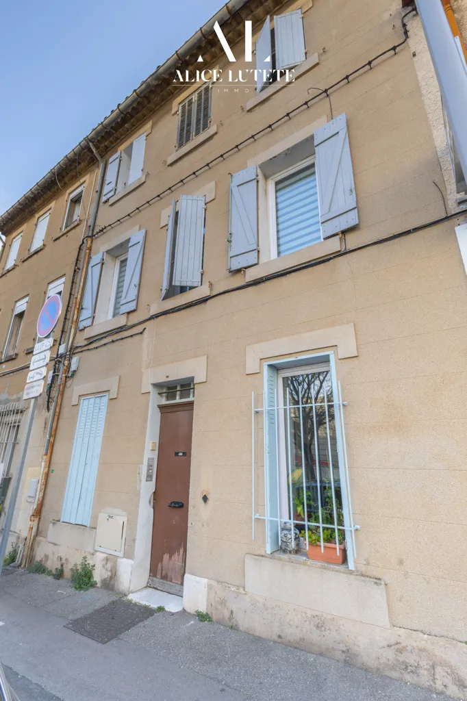 Välivaade - Fully Let Building with Terrace in Saint-Barnabé, Marseille