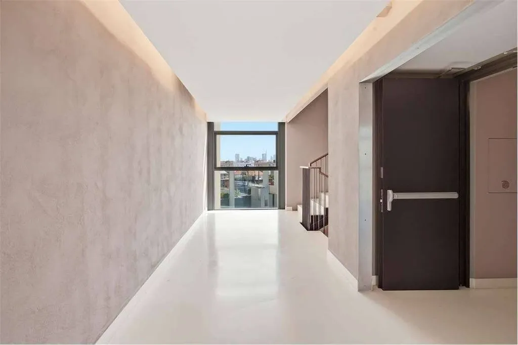 Esik - Panoramic 1-Bedroom Apartment in Milan