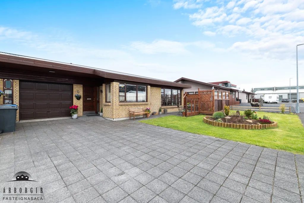 Extérieur - Duplex with Garden in Selfoss