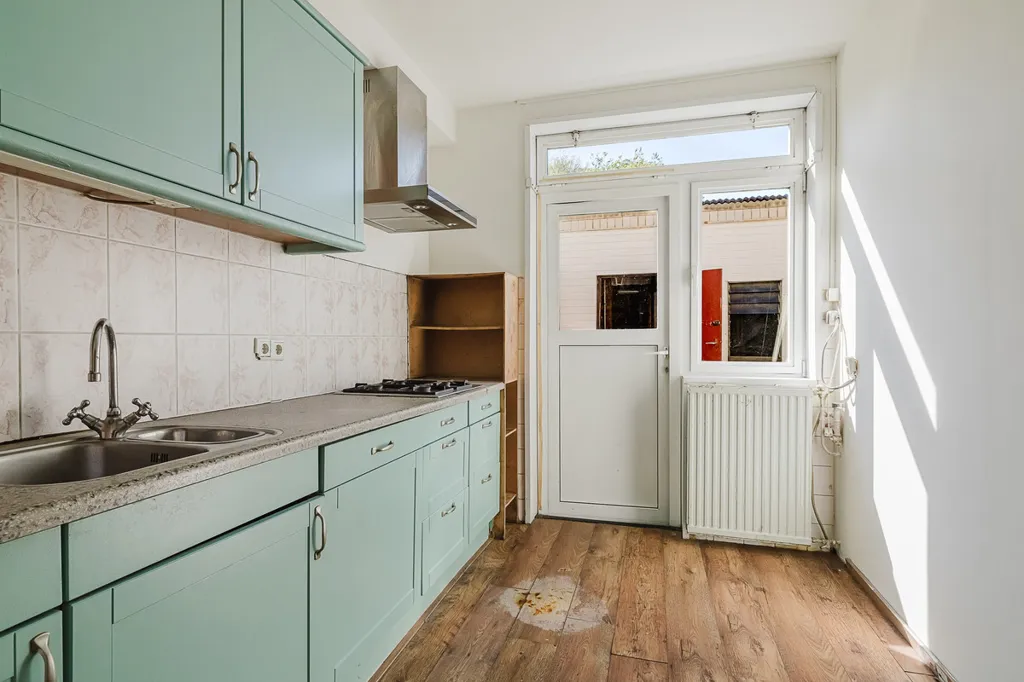 Kitchen - Twin-Storey House with Garage in Zundert