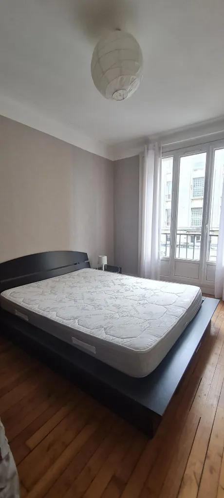 Bedrooms - 2-Bedroom Apartment with South-West View in Brest