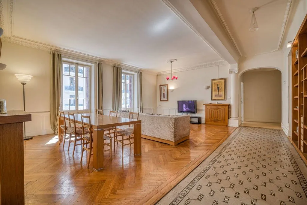 Elutuba - Luxury Apartment with Lake View in Annecy