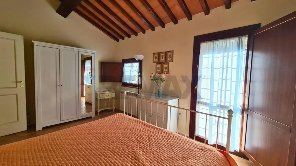 Magamistoad - Bifamiliar Villa with Garden in Gambassi Terme