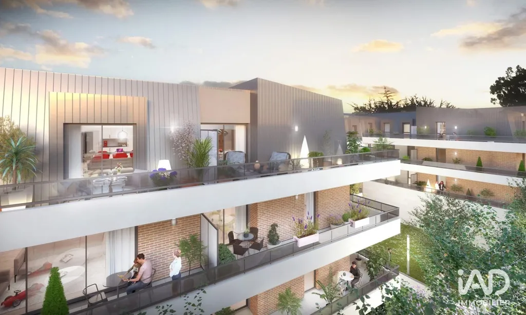 4-Piece Flat with Balcony Terrace in Bois-Guillaume