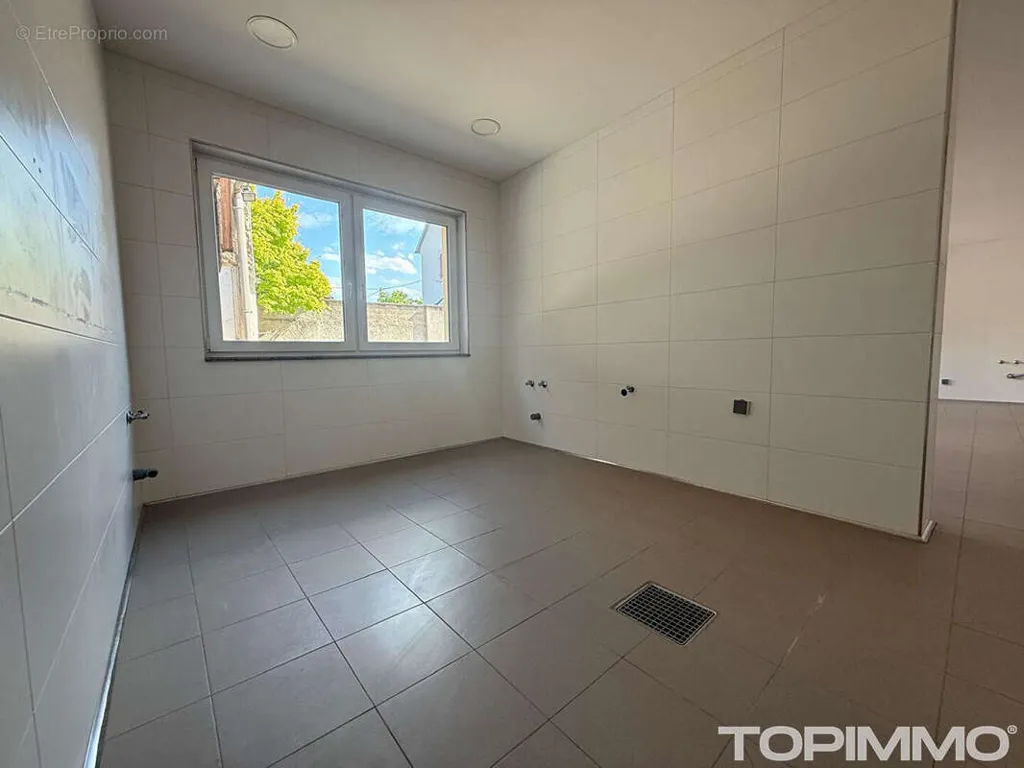 Bathrooms - Renovated House with Canal Access in Widensolen