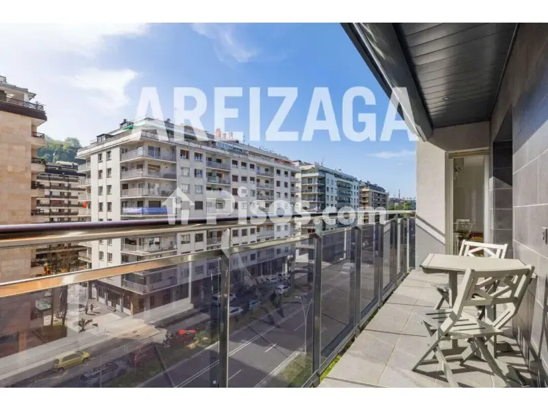Balcon - Spacious Apartment with Terrace in Amara
