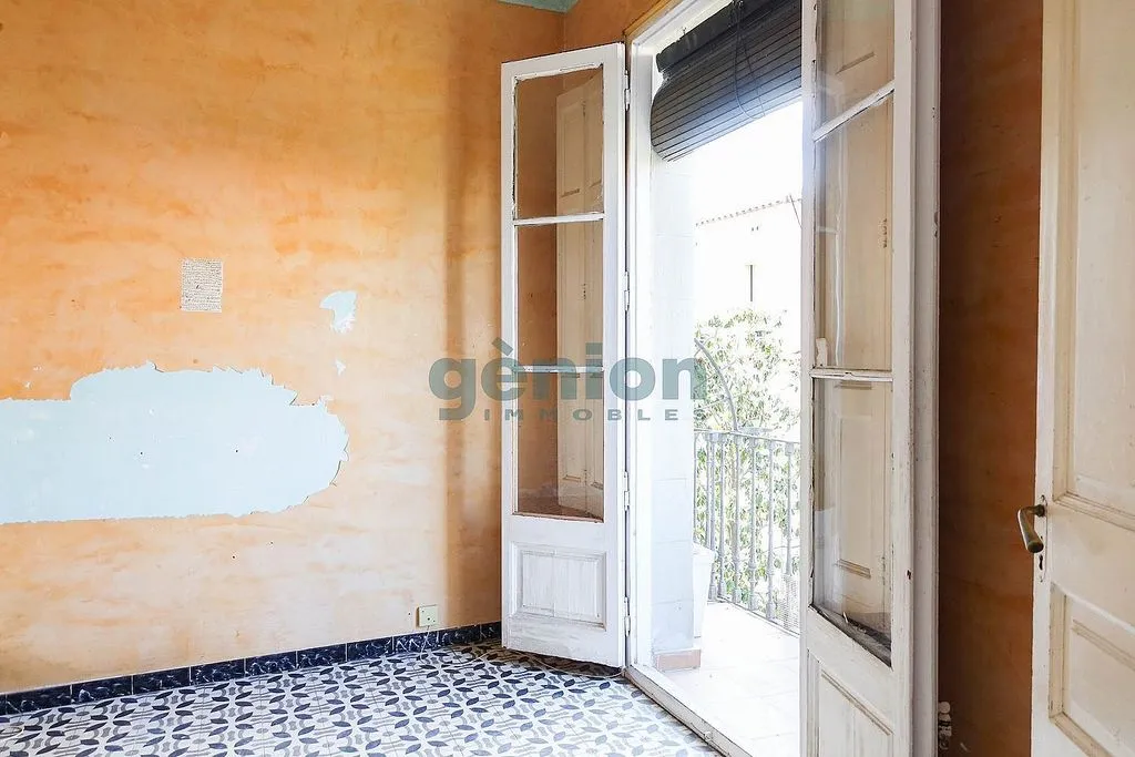 Toad - Historic Flat with Balcony in Girona Centre
