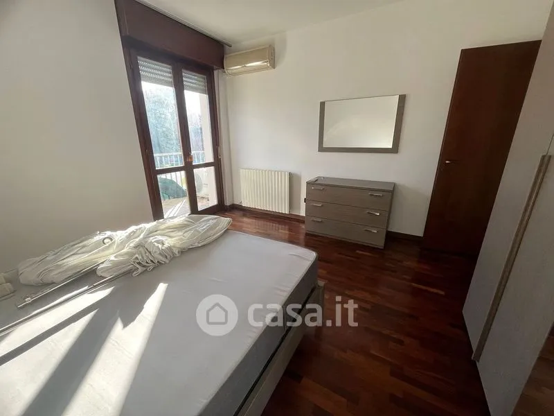 Chambres - Trilocale with Balcony in Central Legnago