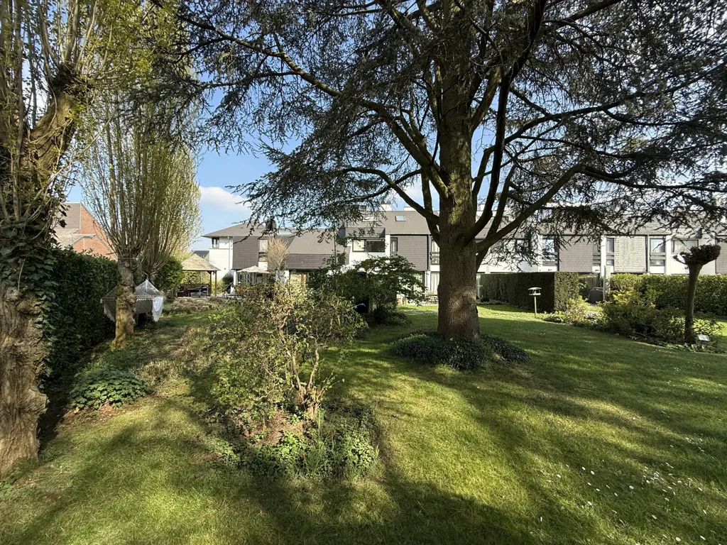 Jardin - Maison d'Architecte 4 Chambres à Kraainem