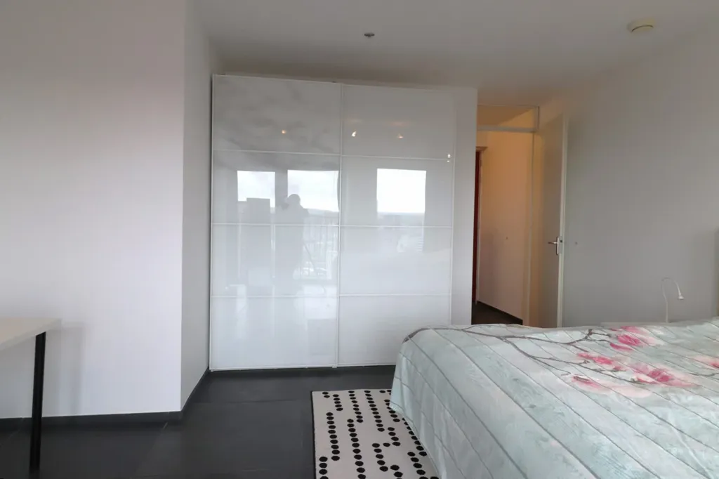 Bedrooms - Furnished Apartment with City View in Rotterdam
