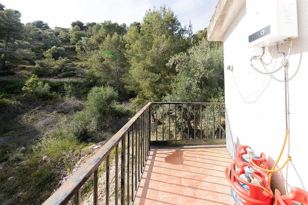 Balcon - Chalet with Pool and Terrace in Rodonyà