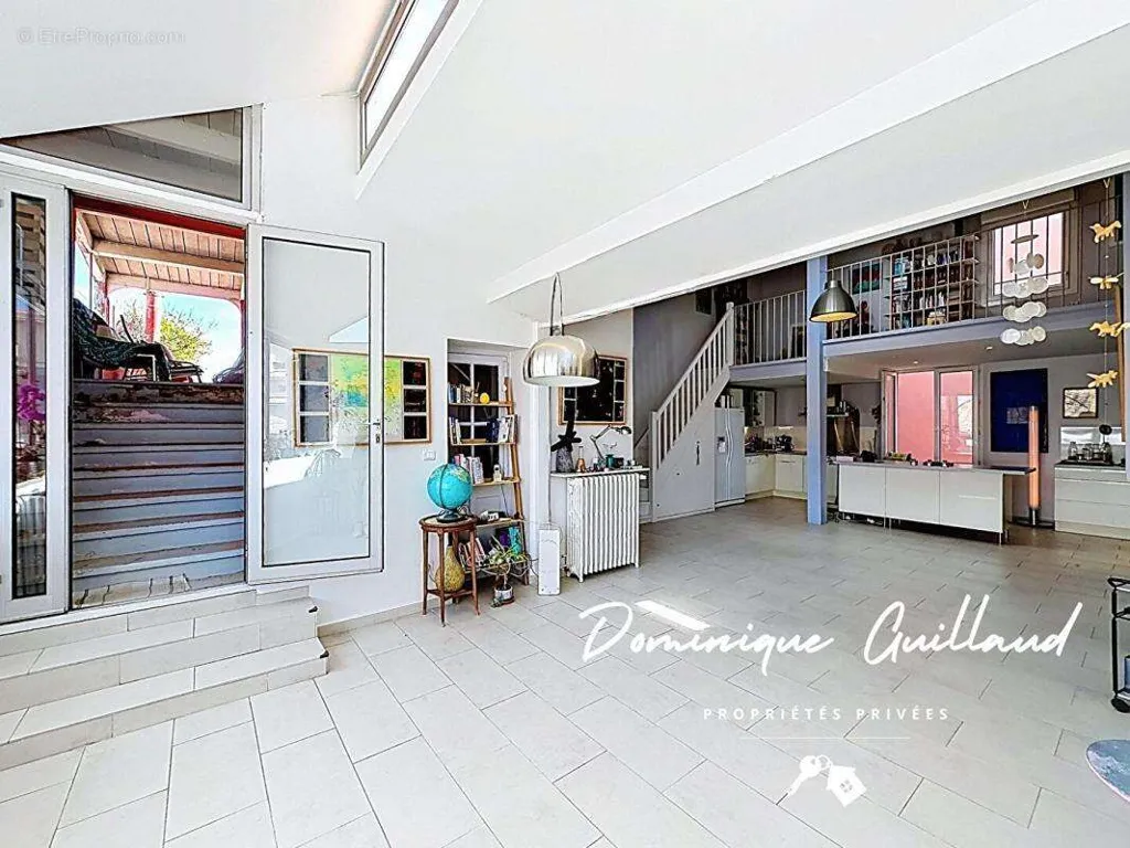 Soggiorno - Duplex with Terrace near Nîmes Arènes