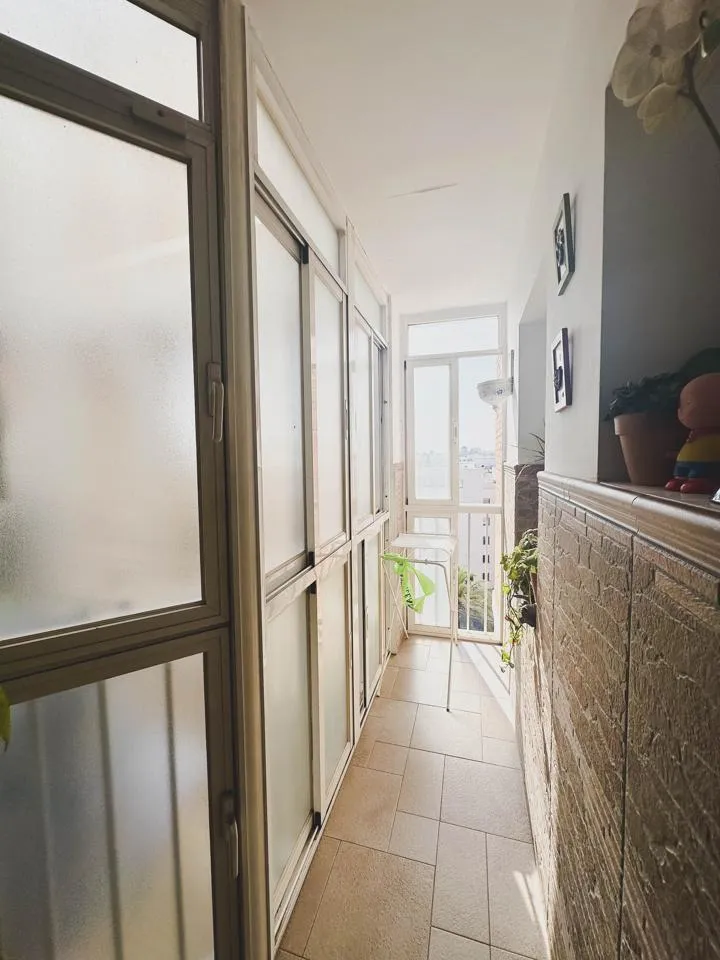 Hallway - Seafront Apartment with Balcony in Cádiz
