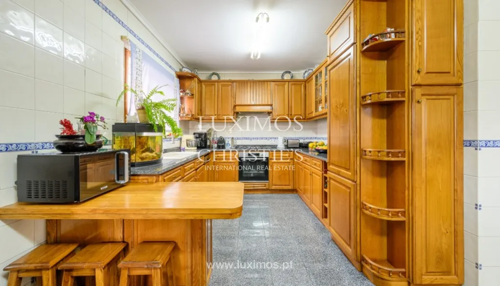 Cucina - Villa with Pool and Garden in Esmoriz