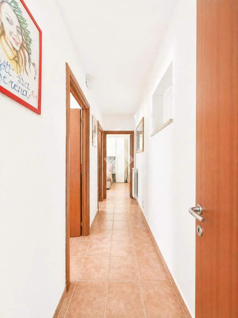 Entrée - Ground Floor Apartment with Terrace in Orte